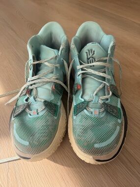 Nike Kyrie 7 Copa Mens Sz 9 Rattan Basketball Shoes CQ9326-402